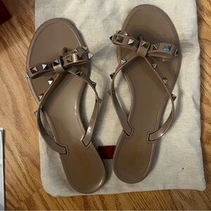 Valentino Rockstad jelly thong shoes